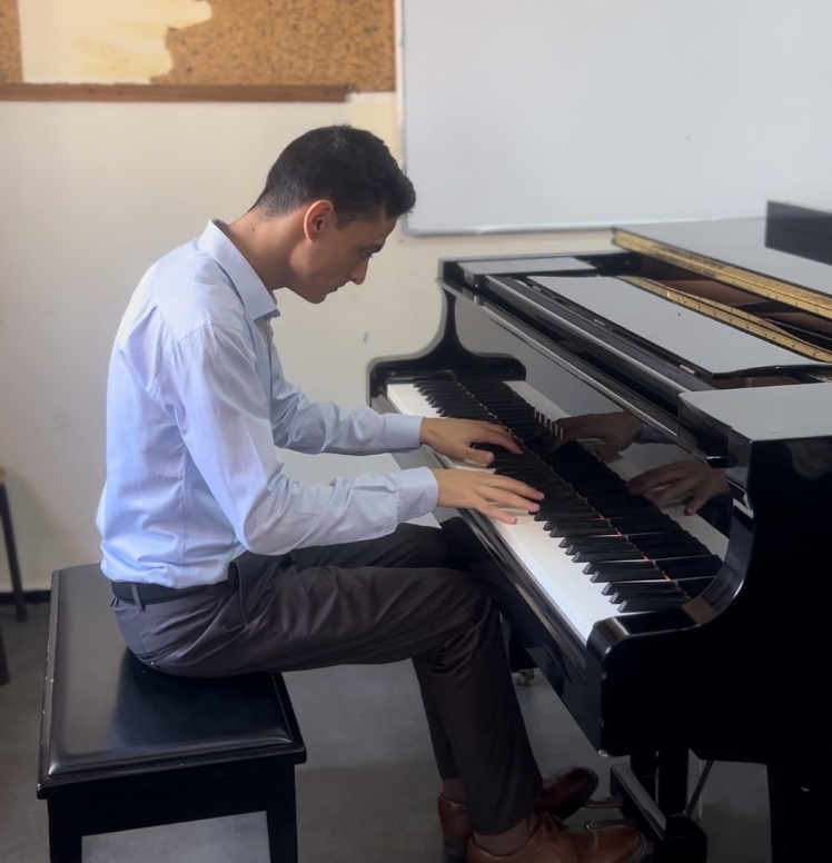 Karim, professeur particulier, Cours de piano
